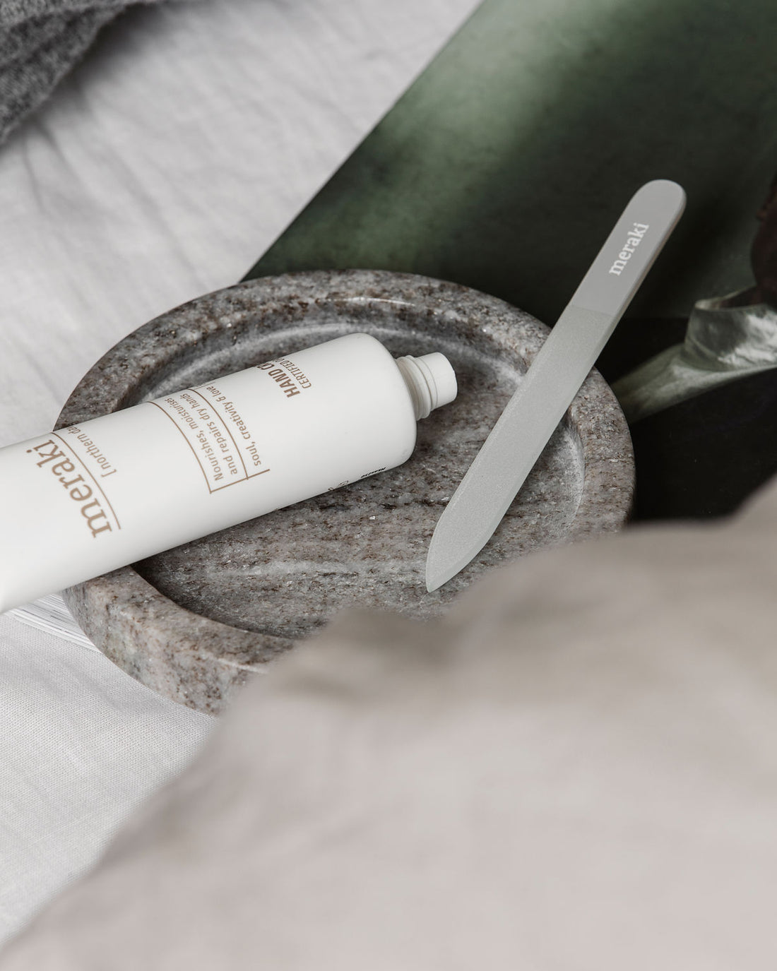 Meraki - Bakke, Marble, Beige