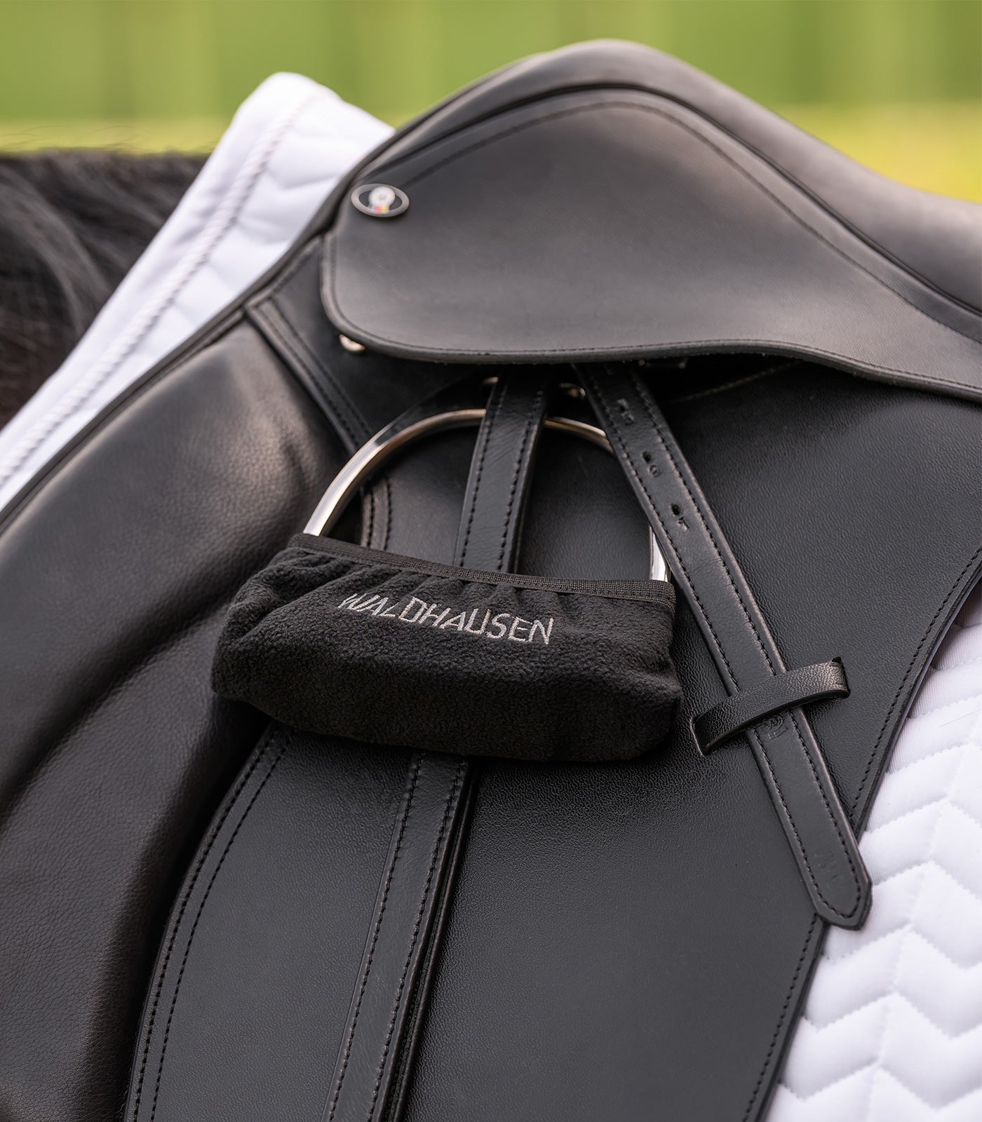 Waldhausen - Stirrup cover, black, unisize