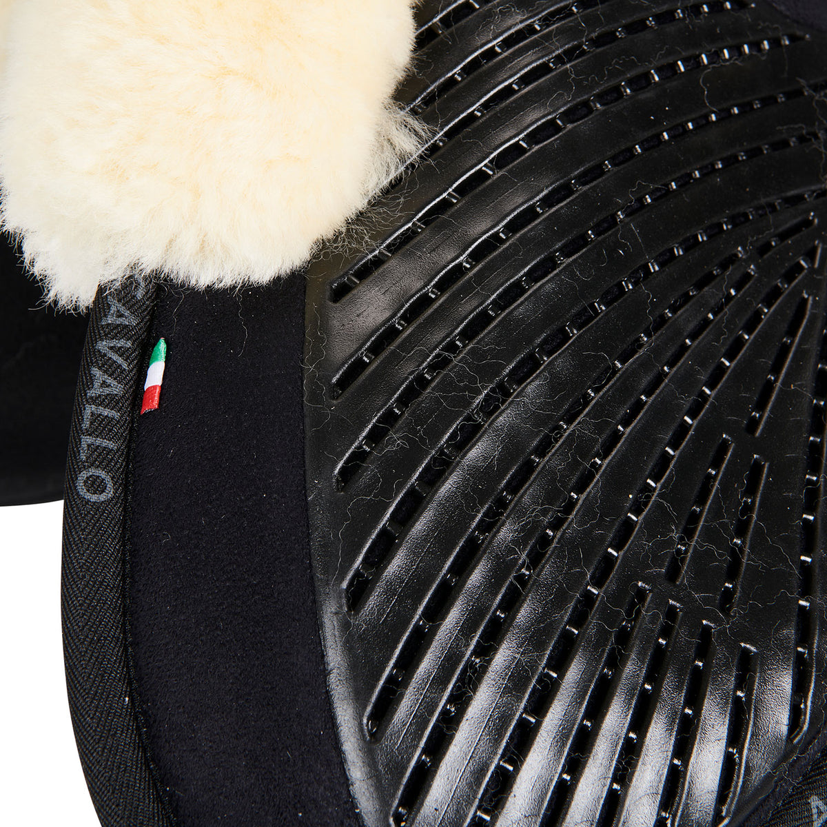 Acavallo - Underlag, memory foam, close contact, cut-out lammeskind, gel grip, flat