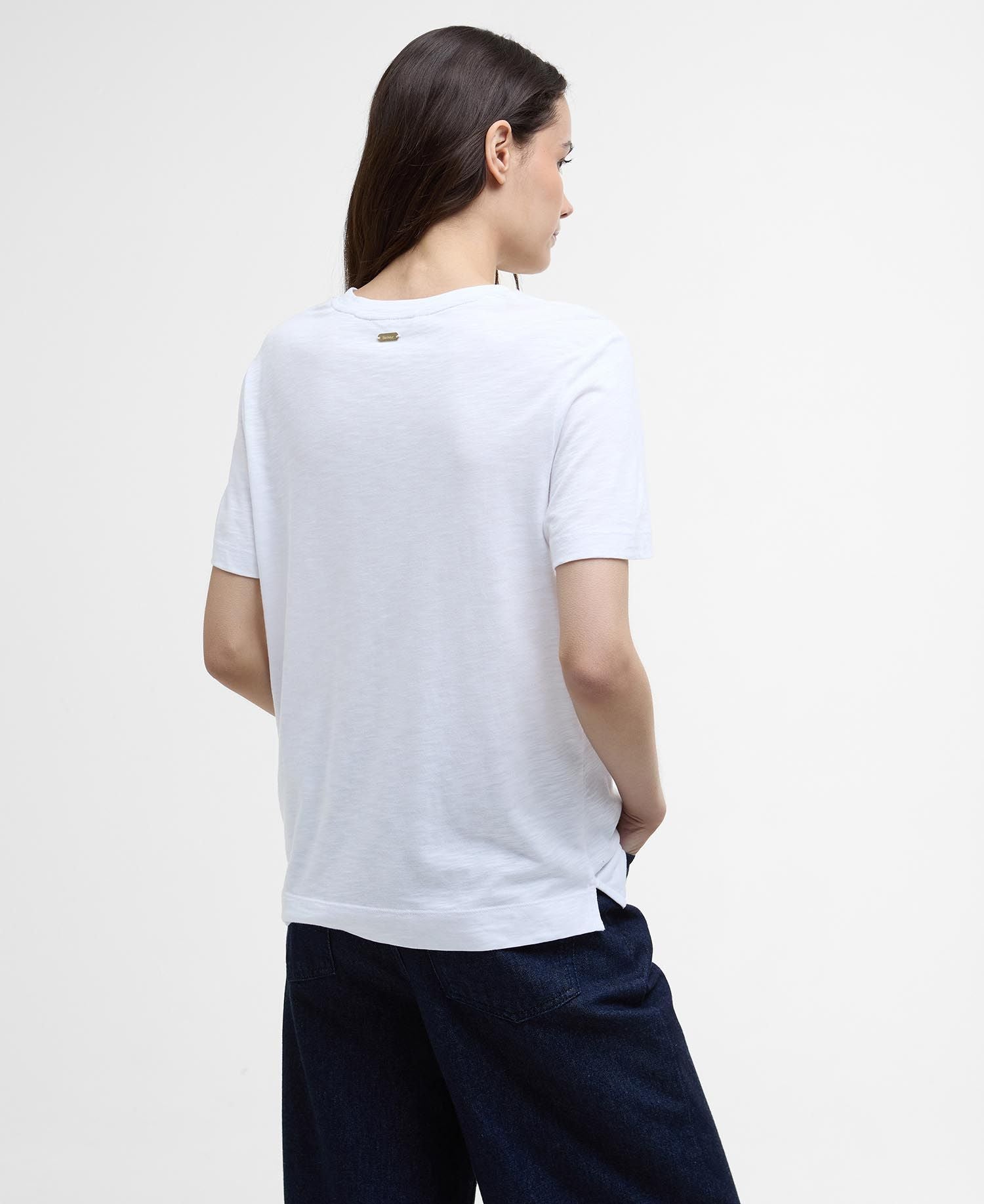 Barbour Ava T-shirt – Klassisk elegance i hvid