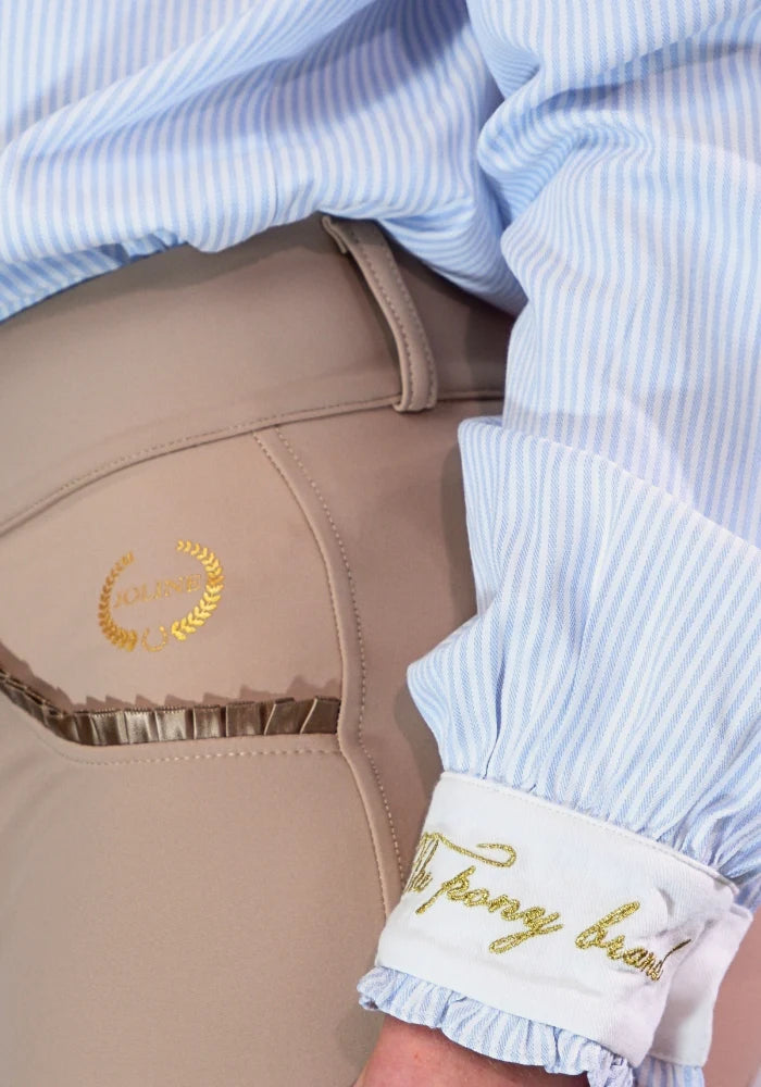 Joline - Børn, Pre Order, Langærmet, Ridebluse, M. Flæser/ Stribet- Baby Blue