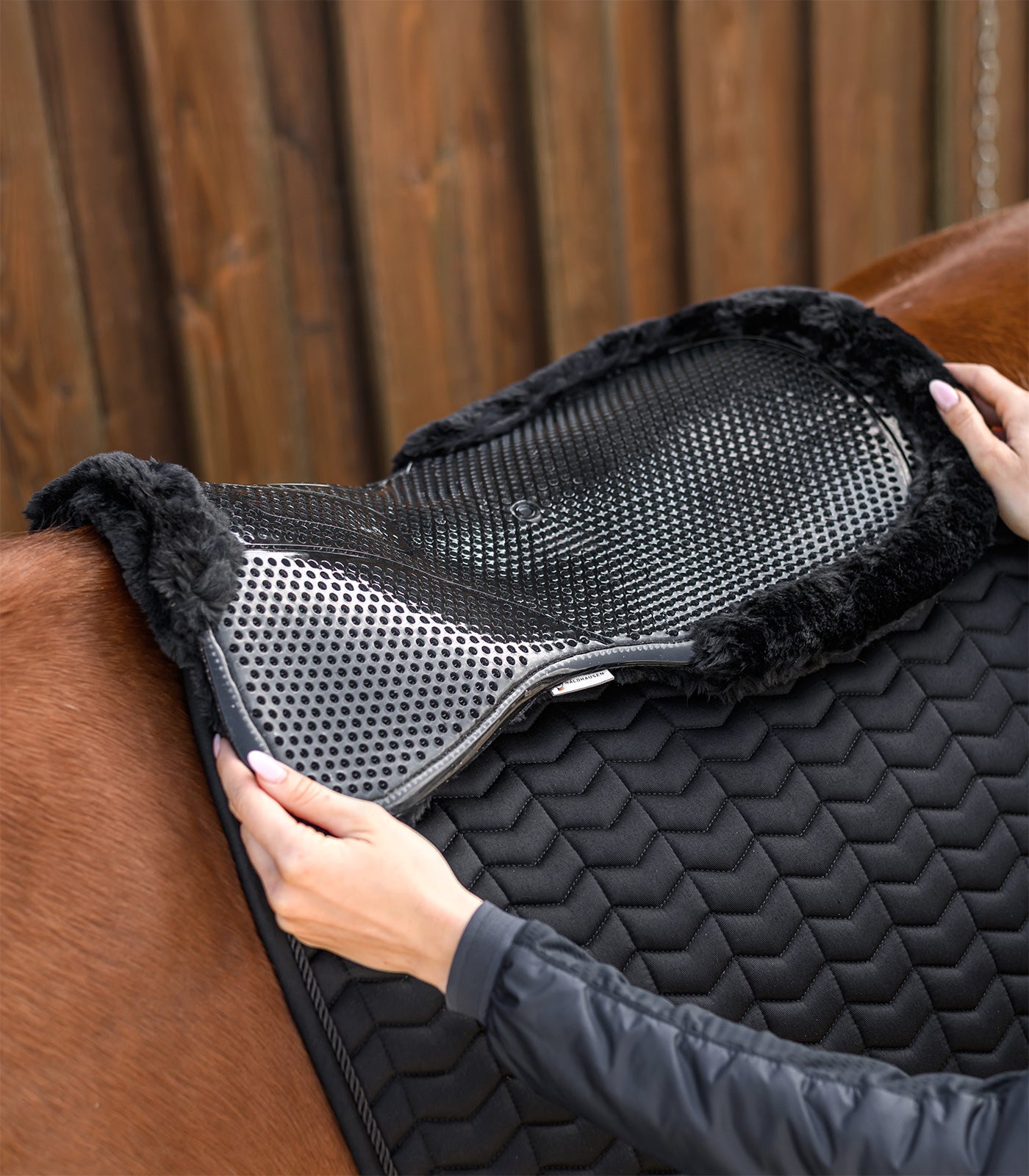 Waldhausen - Gel-Pad with synthetic fur, black