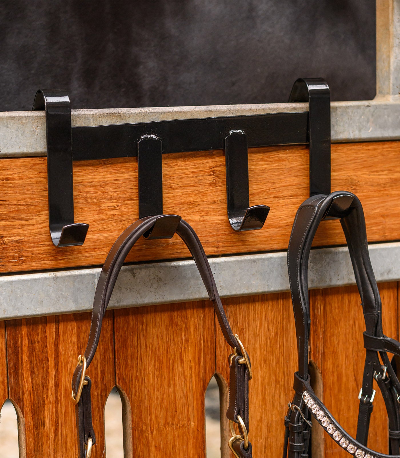Waldhausen - Bridle hanger, 4 hooks, black