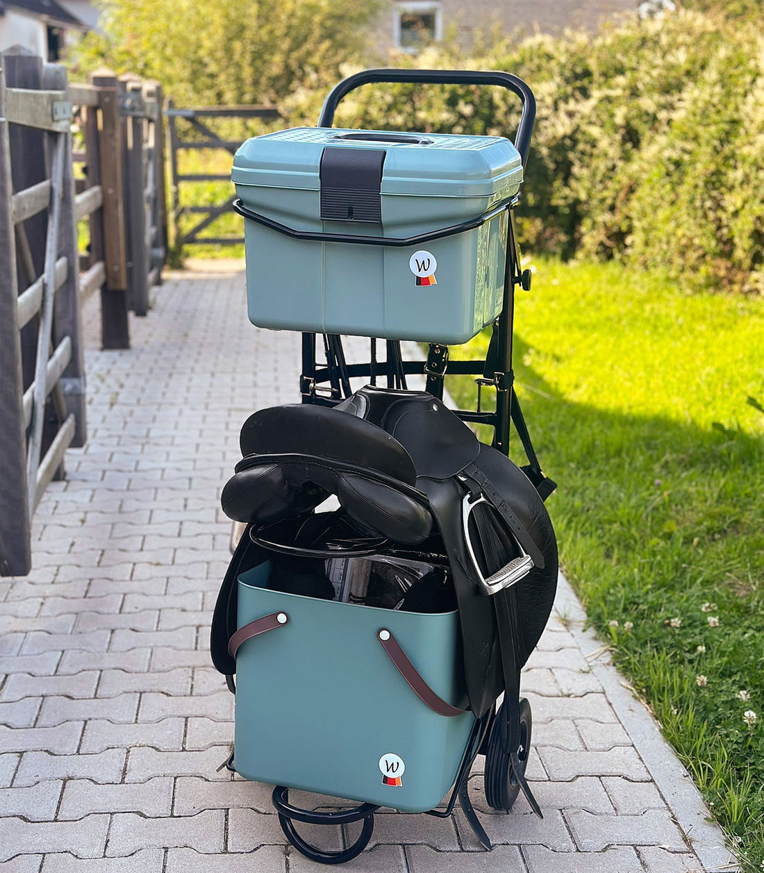 Waldhausen - Stable Carry, black