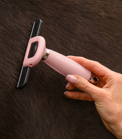Waldhausen - Deshedding comb with gel handle