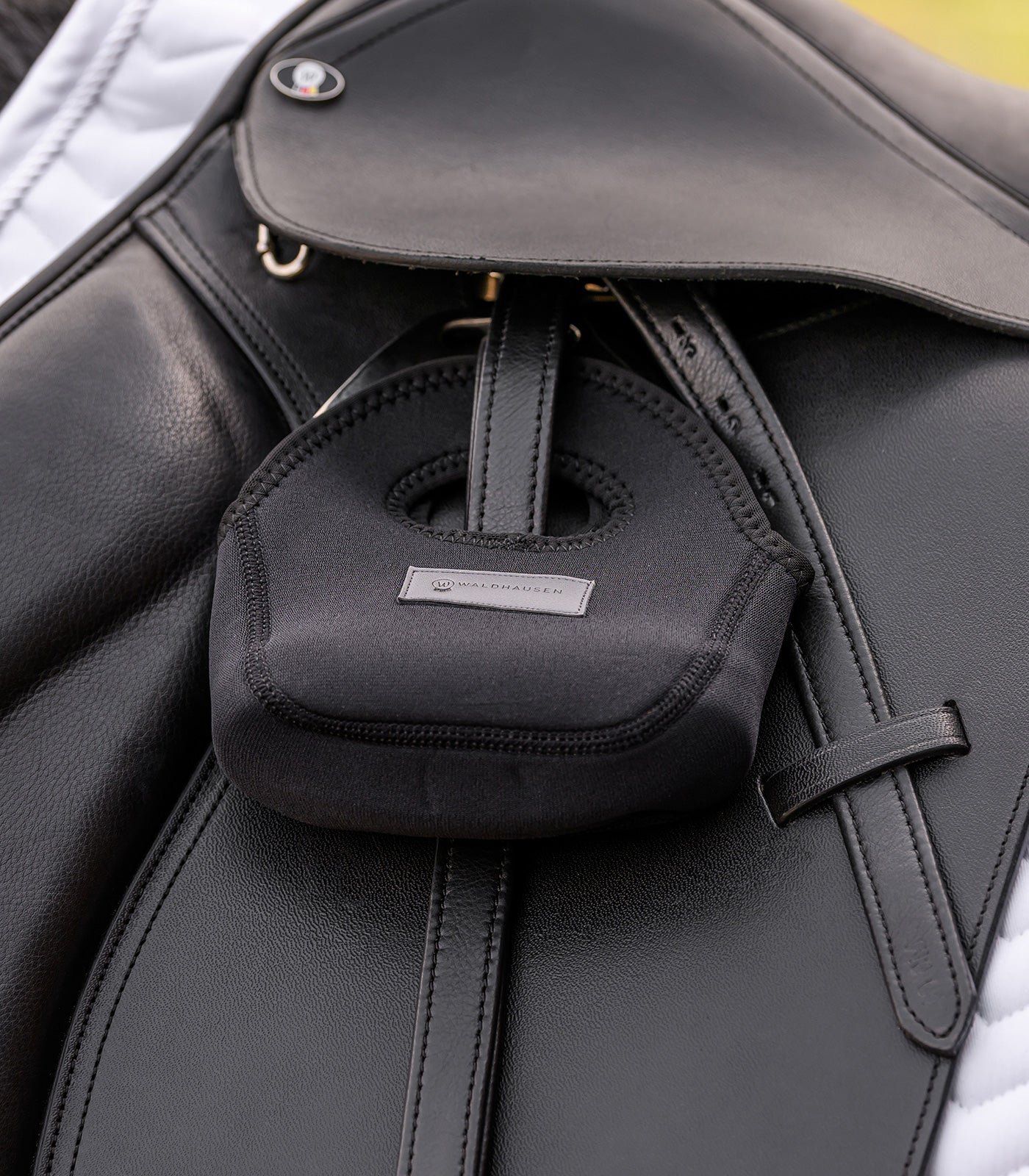 Waldhausen - Stirrup cover, black, size 12