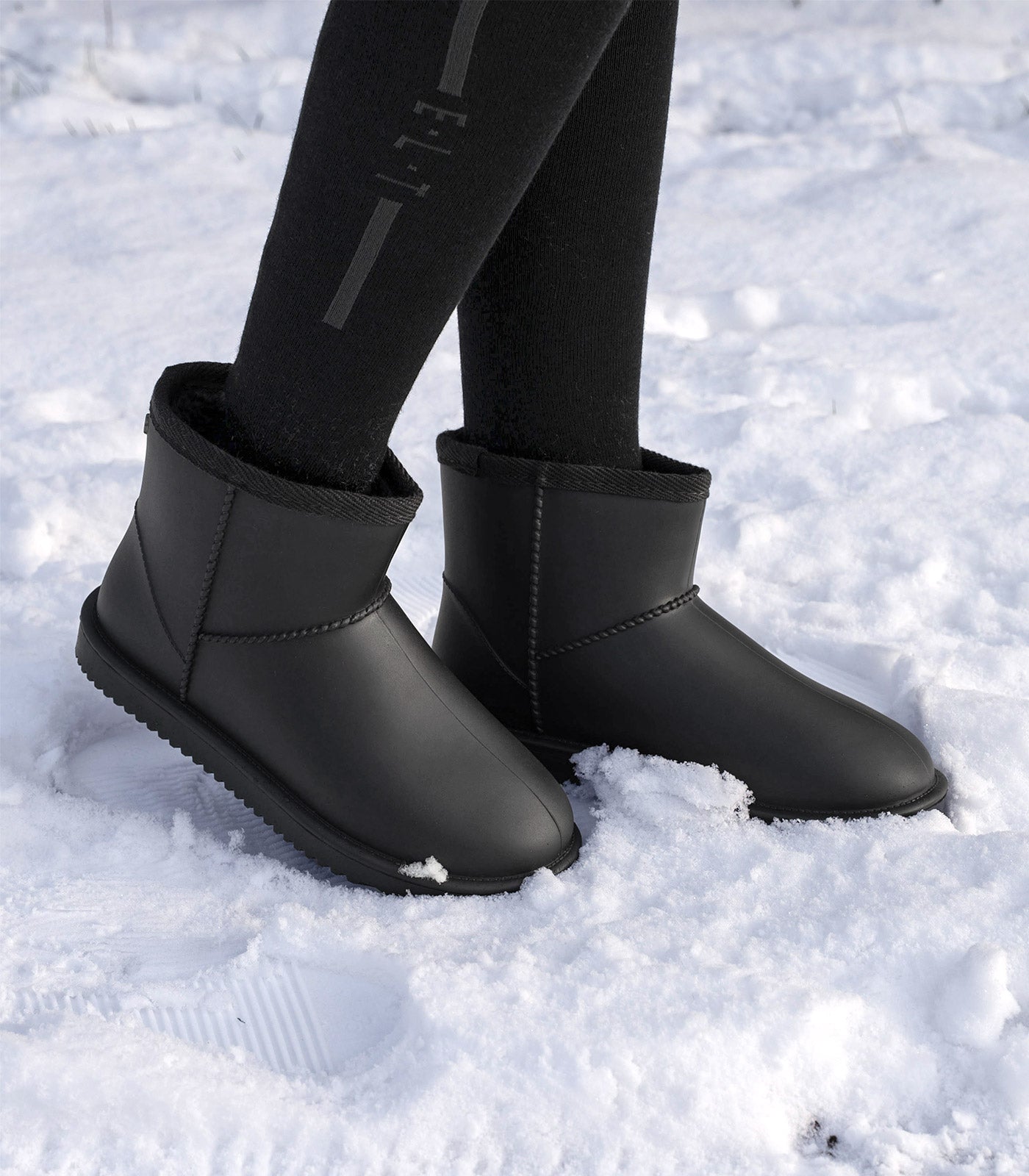 ELT - Bootie Rainless Short