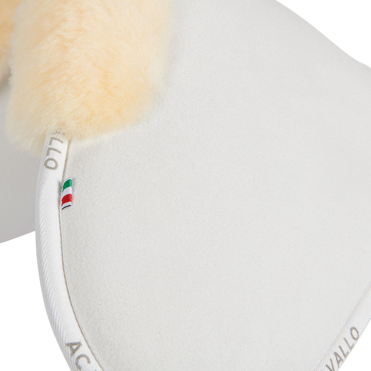 Acavallo - Underlag, memory foam, close contact, cut-out lammeskind, flat