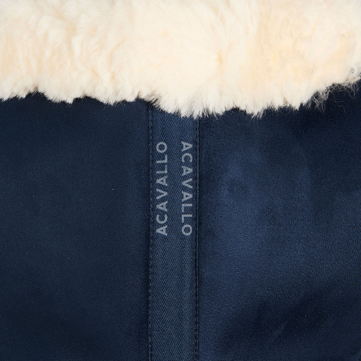 Acavallo - Underlag, memory foam, close contact, cut-out lammeskind, flat