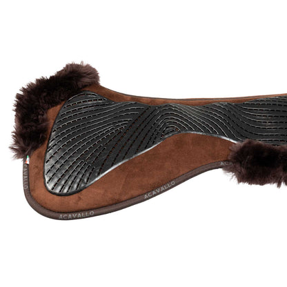 Acavallo - Dressurunderlag, memory foam, cut-out lammeskind, gel grip, flat